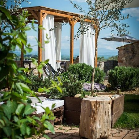 Palazzo Del Papa Country Suites Siena Bagian luar foto