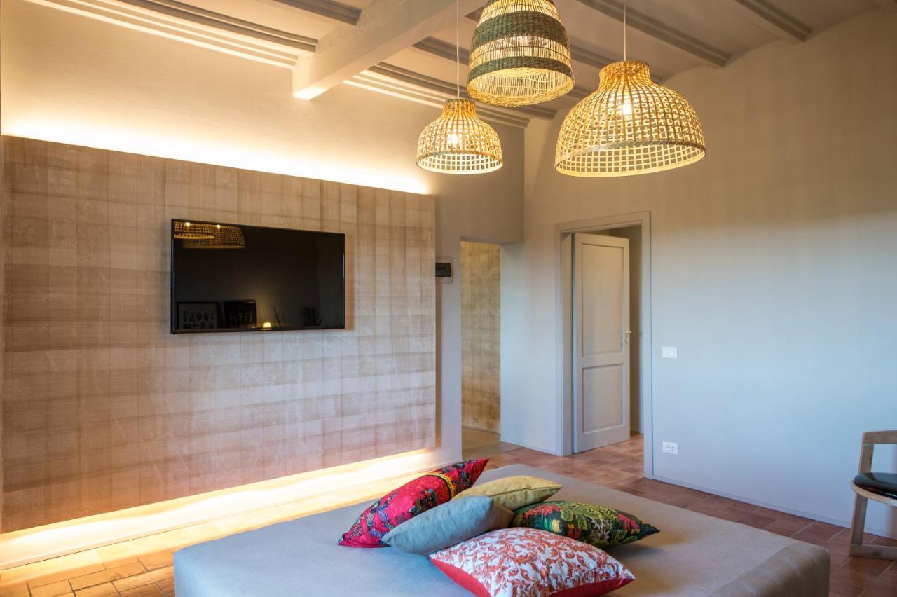 Palazzo Del Papa Country Suites Siena Bagian luar foto