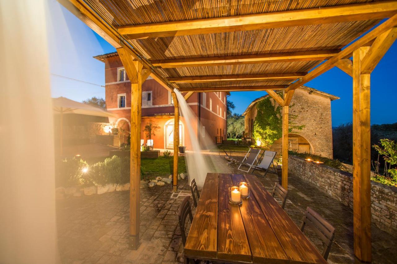 Palazzo Del Papa Country Suites Siena Bagian luar foto