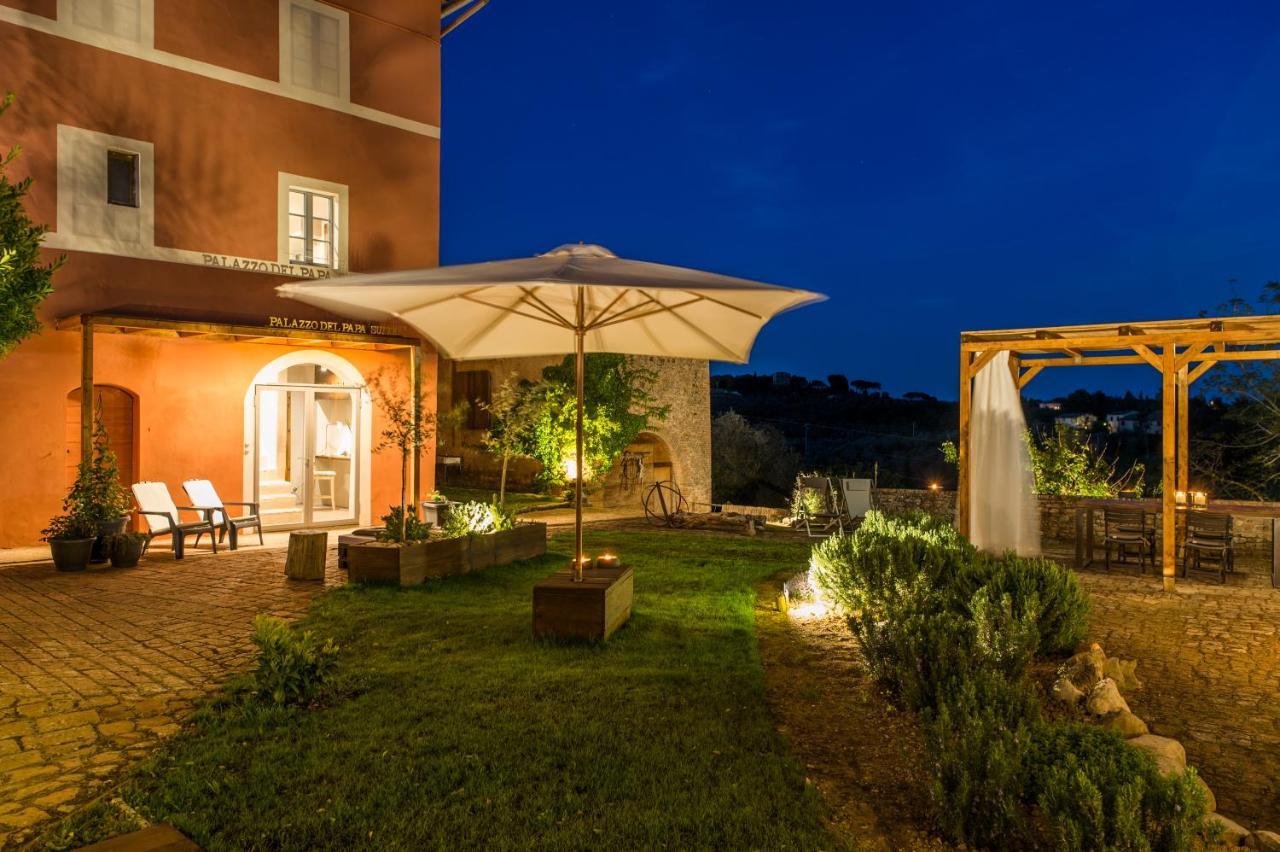 Palazzo Del Papa Country Suites Siena Bagian luar foto