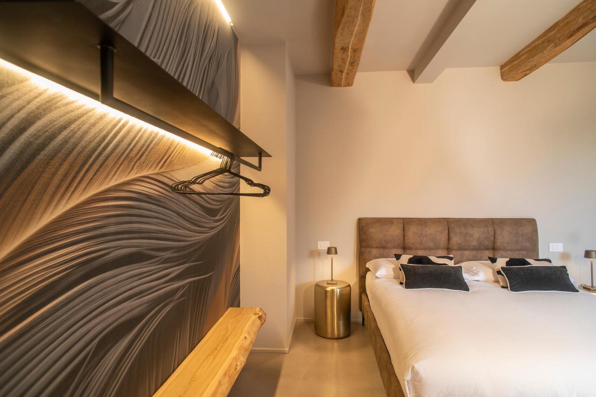 Palazzo Del Papa Country Suites Siena Bagian luar foto